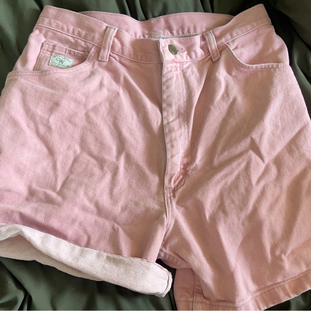 Vintage pink wrangler shorts